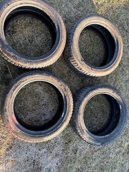 Pneu 19/255/45 - 3