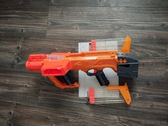 NERF kuše dvojitá Doomlands - 3