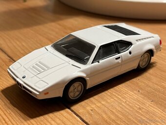 BMW M1 deAgostini - 3