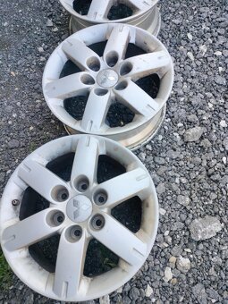 4ks alu disky orig. Mitshubishi 6x139,7 r17 - 3
