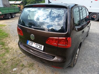 VW Touran 1.6 tdi DSG - 3