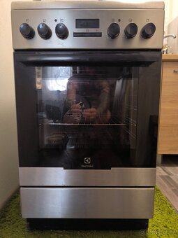 Elektrická trouba se sklokeramickou deskou Electrolux - 3