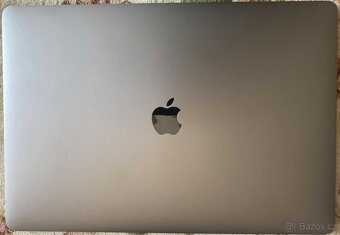 MacBook Pro 15" 2018 /i7/16gb/Radeon X555 - 3