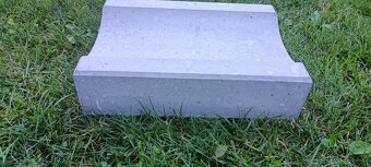 Odtokové žlaby 35x25x8 - 3