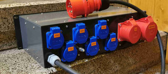 PRODÁM PODIOVÝ ROZVADĚČ - 3