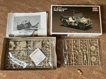 Prodám stavebnici M-151 A2 MUTT, Academy Minicraft, 1:35 - 3