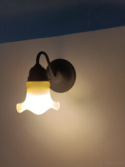 NÁSTĚNNÉ SVÍTIDLO MOSAZNÉ KOVÁŘSKÁ ČERŇ STÍNIDLO MATNÝ ZVONE - 3