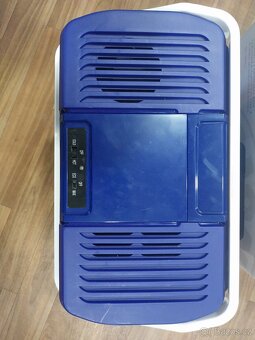 Chladící / ohřívací box do auta - 3