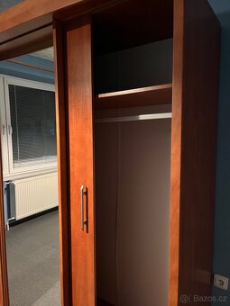 Šatní skříň - 3