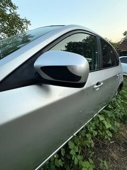 Subaru impreza hatchback GH doprodej dílů. - 3