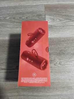 Reproduktor JBL Flip 7 - červený - 3