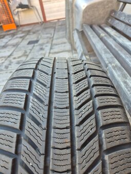 235/50/17v - 3