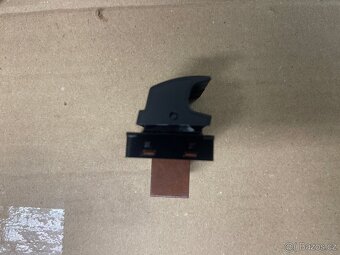 Spínač, zvedací zařízení oken TOPRAN 116 041 - 3