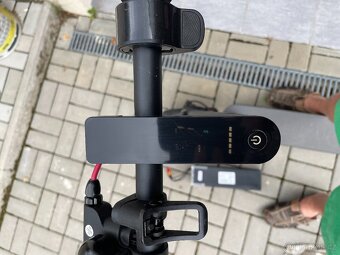Prodám elektrokoloběžku Electric Scooter model E9MAX - 3