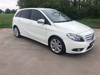 Mercedes Benz B180 2014 - 3