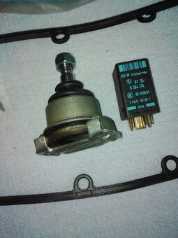 e34 nebo e36 čep, start. Relé, těsnění pod viko - 3