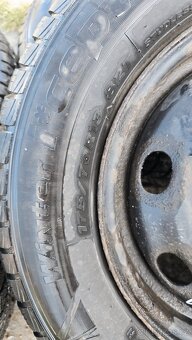 Prodám zimní pneu Hankook 175/70 R13 + disky - 3