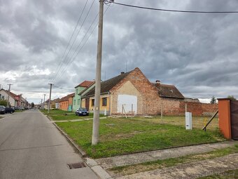 Vracov prodej stavebního pozemku 1.794m2 - 3