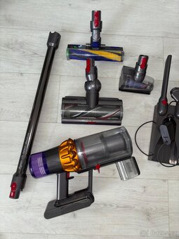 Dyson V15 Detect Absolute - 3