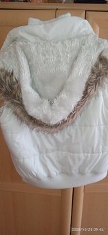 Krásná zimní bílá vesta velikost XXL - 3
