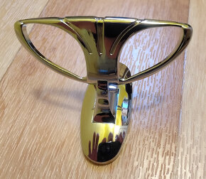 Dokumentace a propagační předměty korejských automobilů - 3