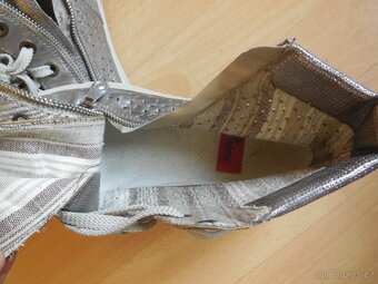 dámské Rieker šedé lesklé kotníčkové boty vzor 38/24cm - 3