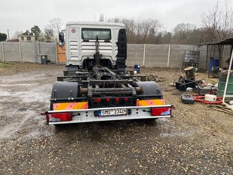 Prodám nosič kontejneru MAN 10.220 - 3