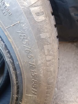 letnì pneu 185/65/15 - 3
