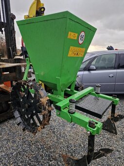 Bolet sazeč brambor - 3