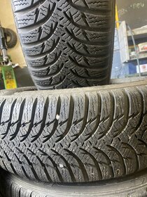 pneu dva ks zimní 185/60/15 hloubka 7,5 mm staří 2019 - 3