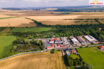 Prodej rodinného domu o třech bytových jednotkách Přívory - - 3