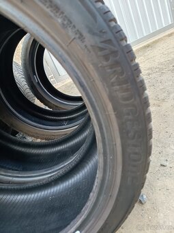Zimní Bridgestone 255/40R20 101V DOT 2222 na sezonu - 3