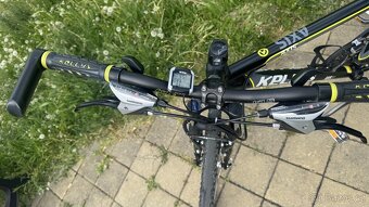 Trekové kolo KELLYS Axis – 28” kola L - 3