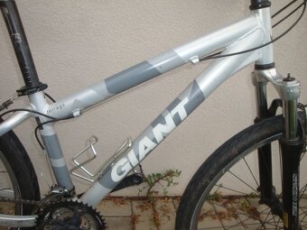 Horské kolo Giant - vel XS - Shimano Deore XT / Deore - 3