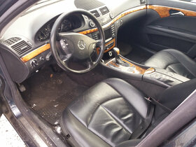 Mercedes w211 320 CDI automat, prodám náhradní díly - 3