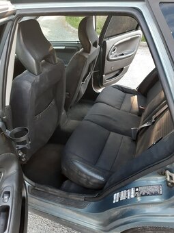 Volvo V40 1.8 - 3