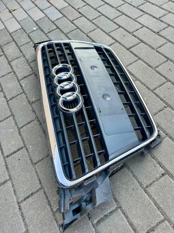 Maska Audi a4 b8 - 3
