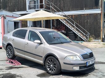 Škoda Octavia 1.6 MPi Ambiente,Klima,Tažné,ALU,STK 9/2026 - 3