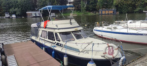 Kajutová laminátová loď s Flybridge - hausboat Tdiesel 91 kW - 3