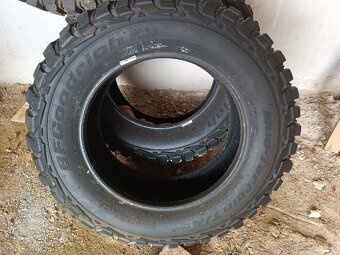 BFGoodrich Mud-terrain T/A 245/65/R17 - 3