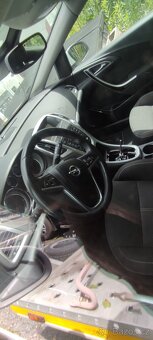 Opel Astra J 1.3 cdti rok 2012 náhradní dily - 3