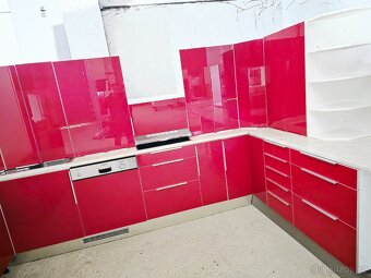 Kuchyňská linka se spotřebiči - 3