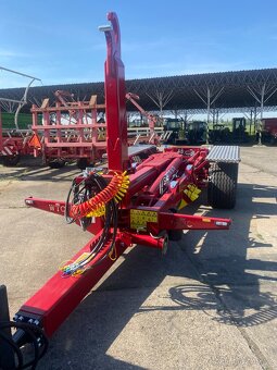 Traktorový nosič kontejnerů Portýr 14.10 - 3