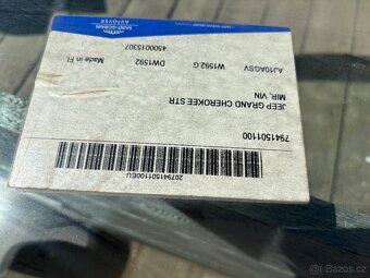 Sklo na jeep grand chirokee - 3