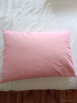 Péřový polštář a přikrývka do postýlky - 3