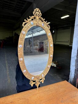 Zrcadlo a konzole s mramorem (132051) - 3