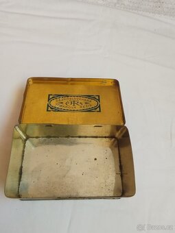 Stará plechová krabička - 3