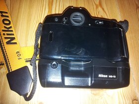 Nikon F90 + Battery grip - 3