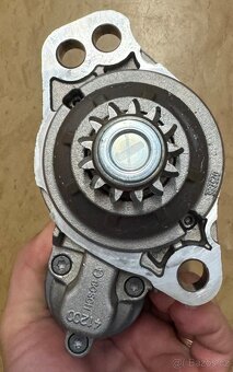 Prodám nový VW-Škoda startér 02M911024R Bosch - 3