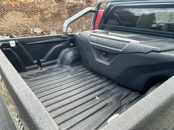 Toyota Hilux - 3